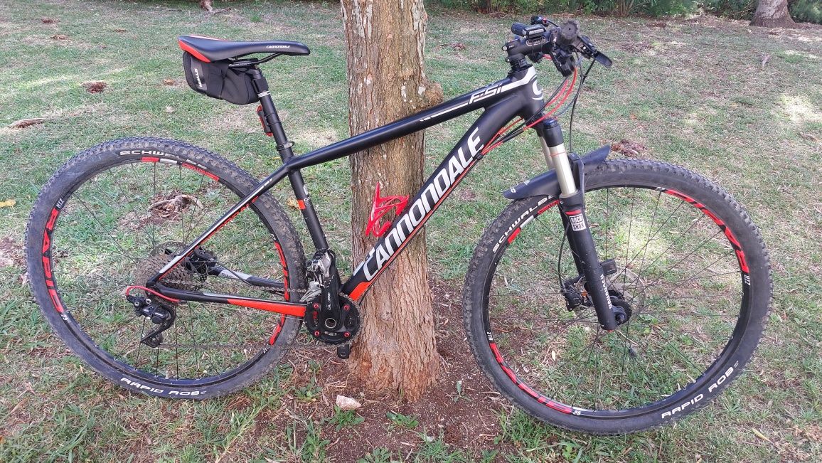 Cannondale F-Si de 2021 
Bicicleta Cannondale F-Si 2021 – MTB XC em ót