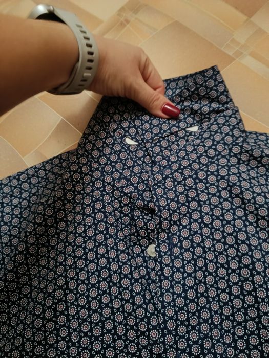 чоловіча сорочка фірми Tommy Hilfiger з принтом m стан нової