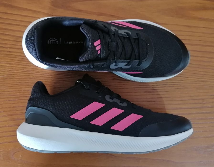 ADIDAS RunFalcon 38 (Como Novas)