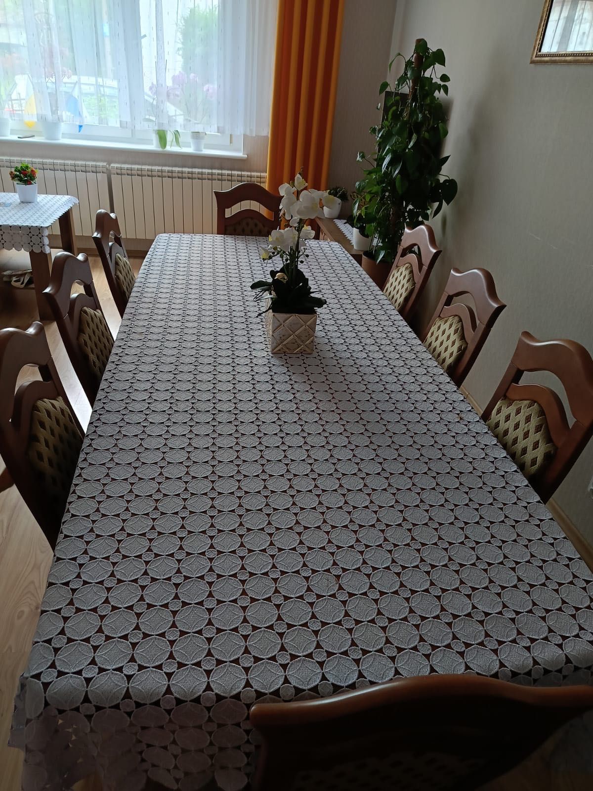 Stół i krzesła x8