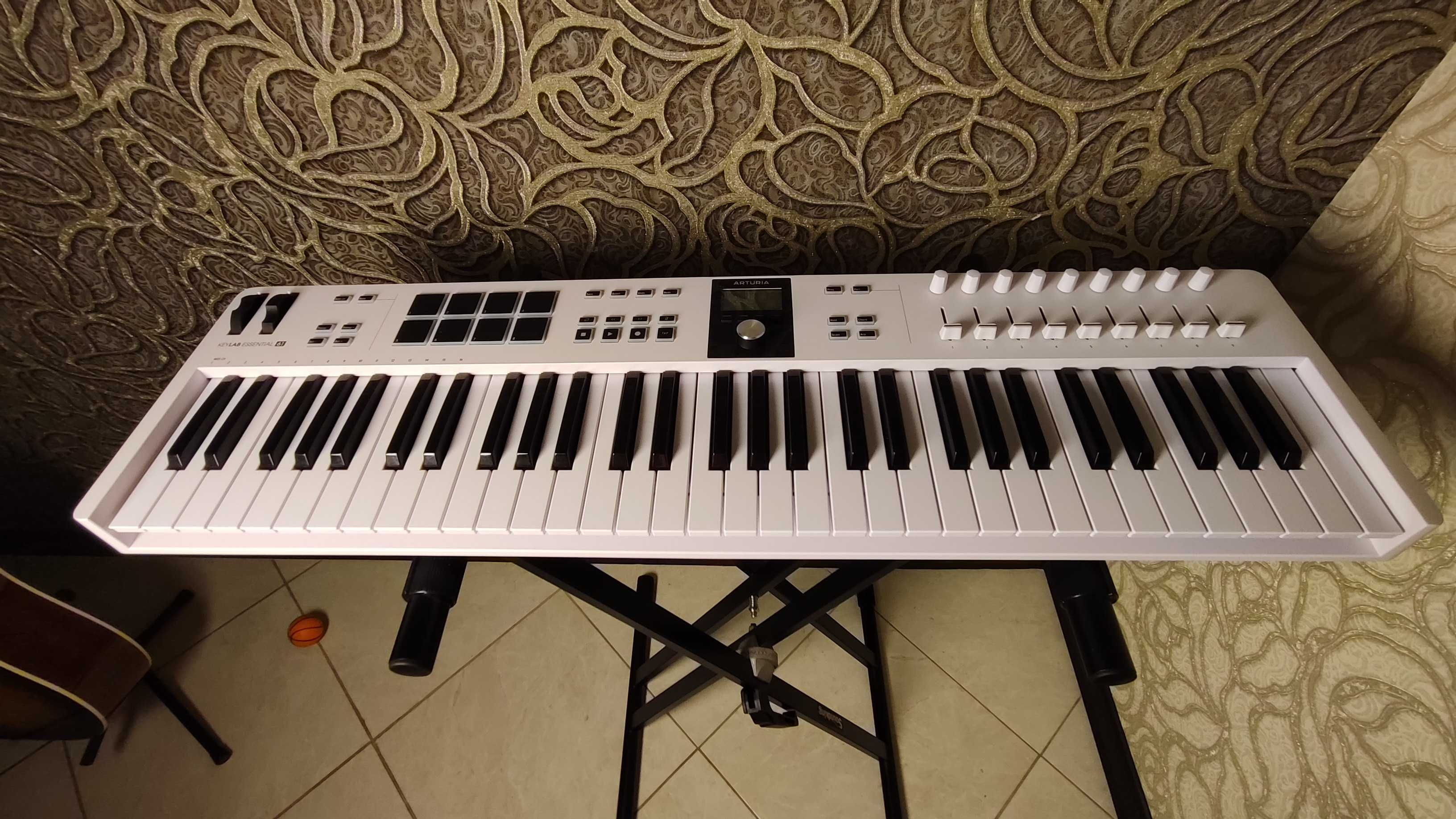 MIDI-клавіатура Arturia KeyLab Essential 61 mk3 (White)