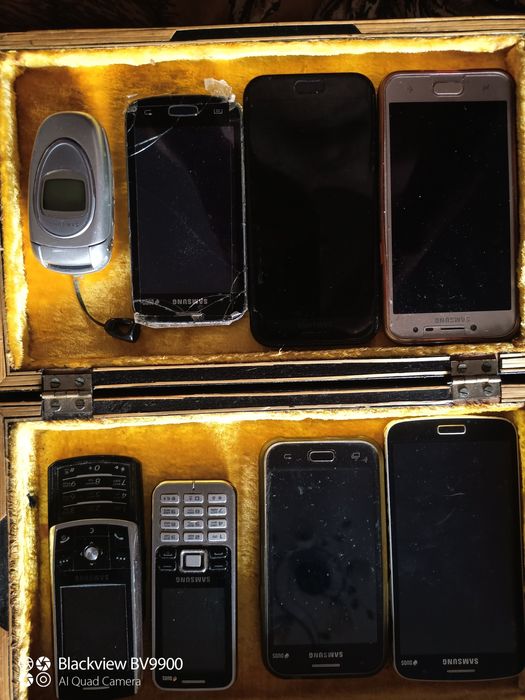 Телефон Samsung.