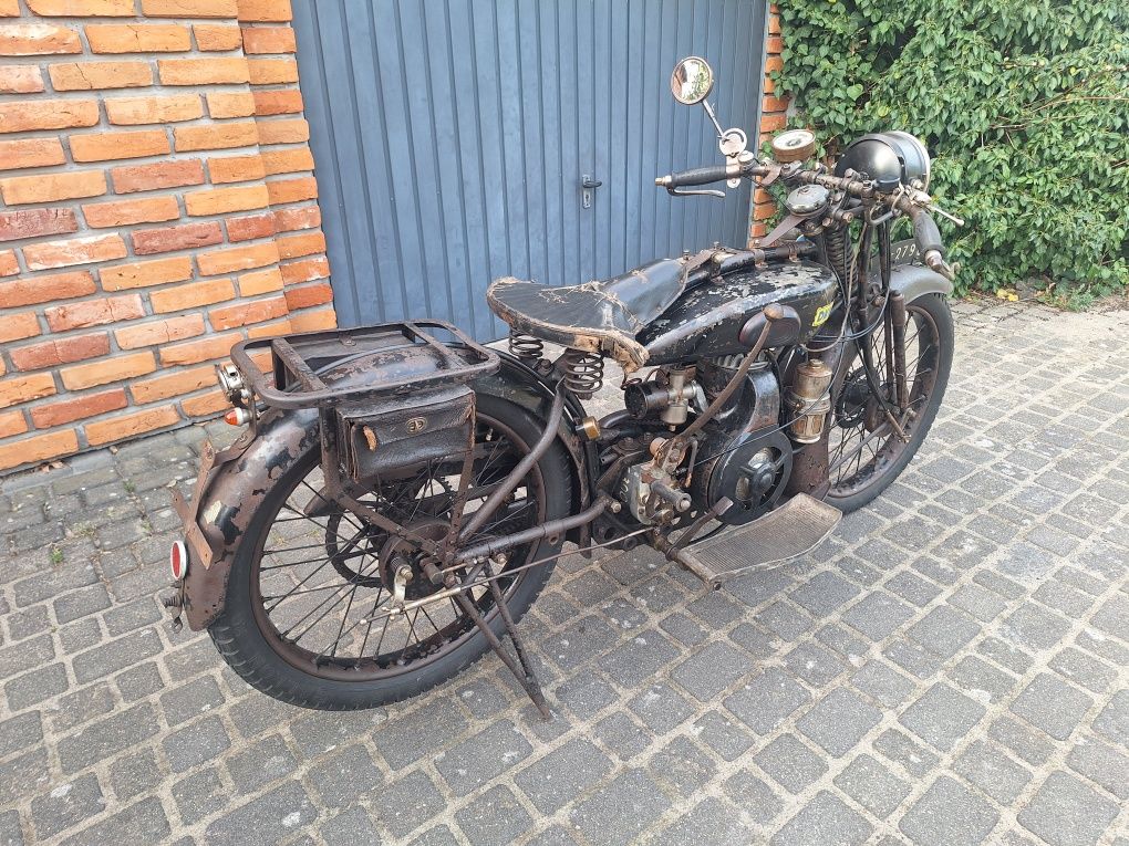 Dkw E300 zarejestrowana jeżdżąca