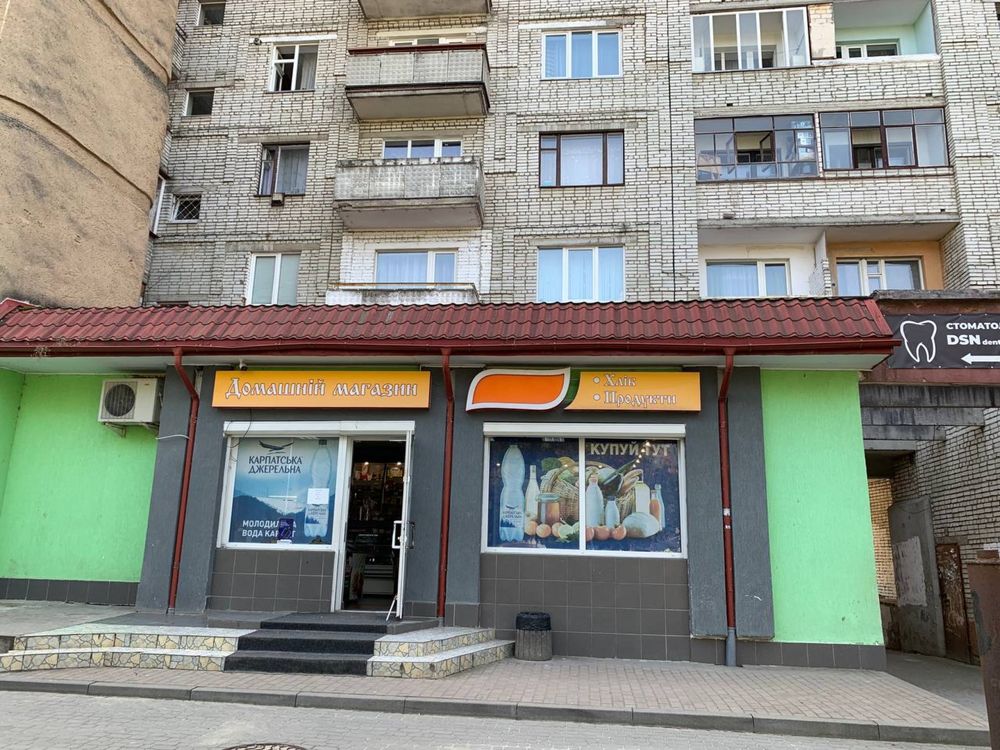 Продаж класного приміщення біля автостанції у Новояворівську