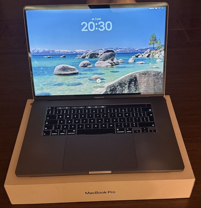 MacBook Pro A2141/2019/i7/2.6GHz/32GB/512GB/16”/300 cykli