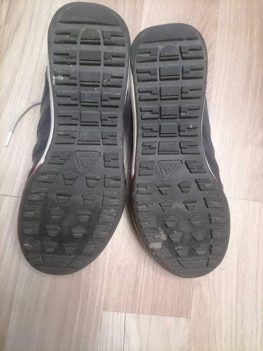 Buty trekkingowe adidas daroga 37