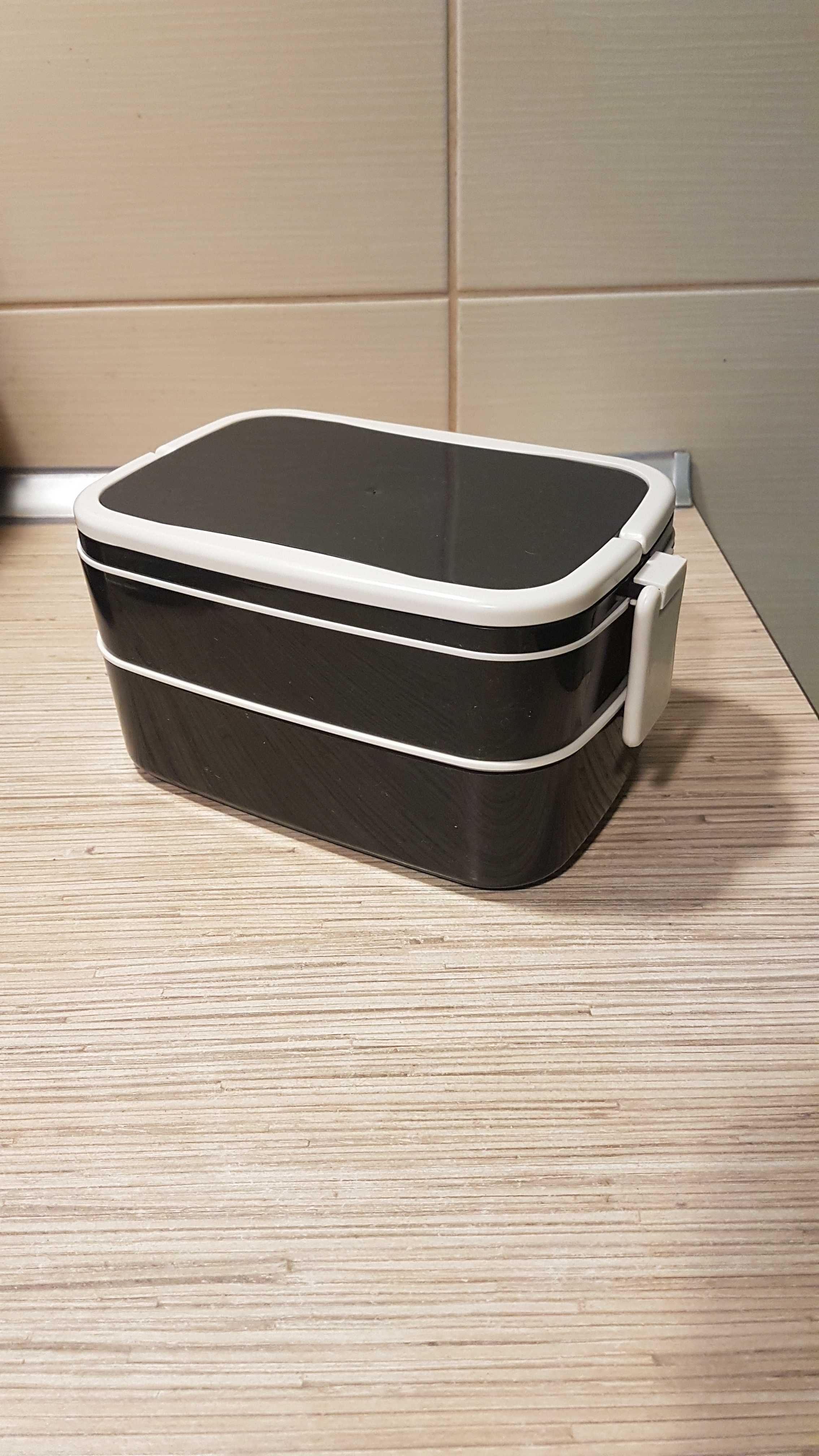 Lunchbox, IKEA, Flotting, pojemnik, kuferek, dwa poziomy