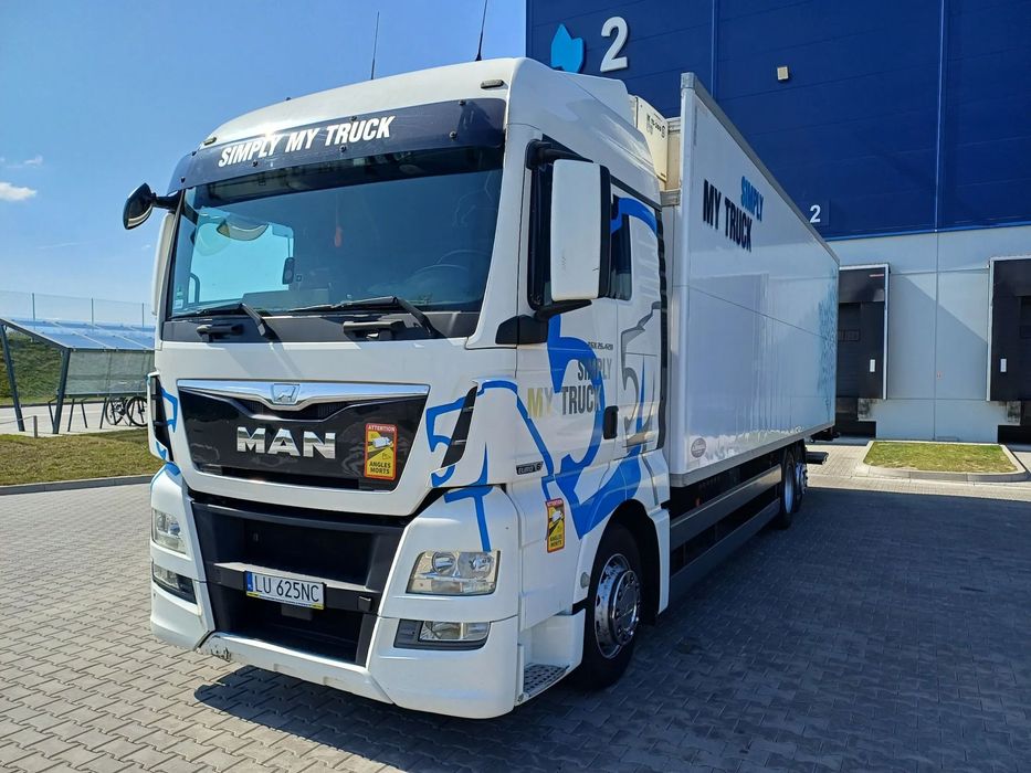 MAN 26.420  MAN TGX 26.420 | chłodnia | winda | 3 osie | **155000 netto PLN**
