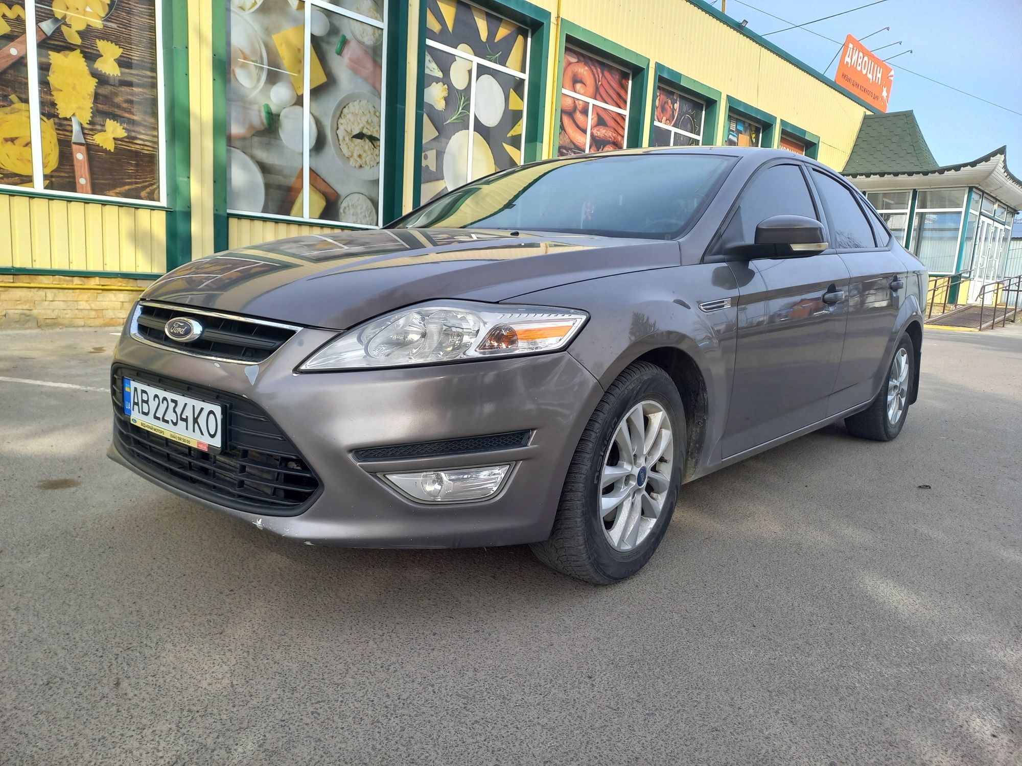 Ford Mondeo 2011 року 1,6 бензин