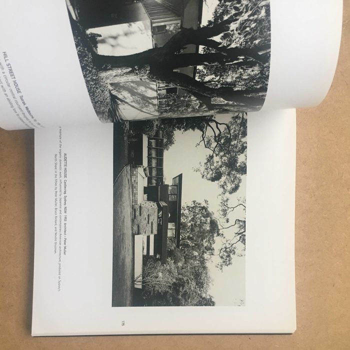 "Austral Eden: 200 Years of Australian Architecture" de P Bingham-Hall