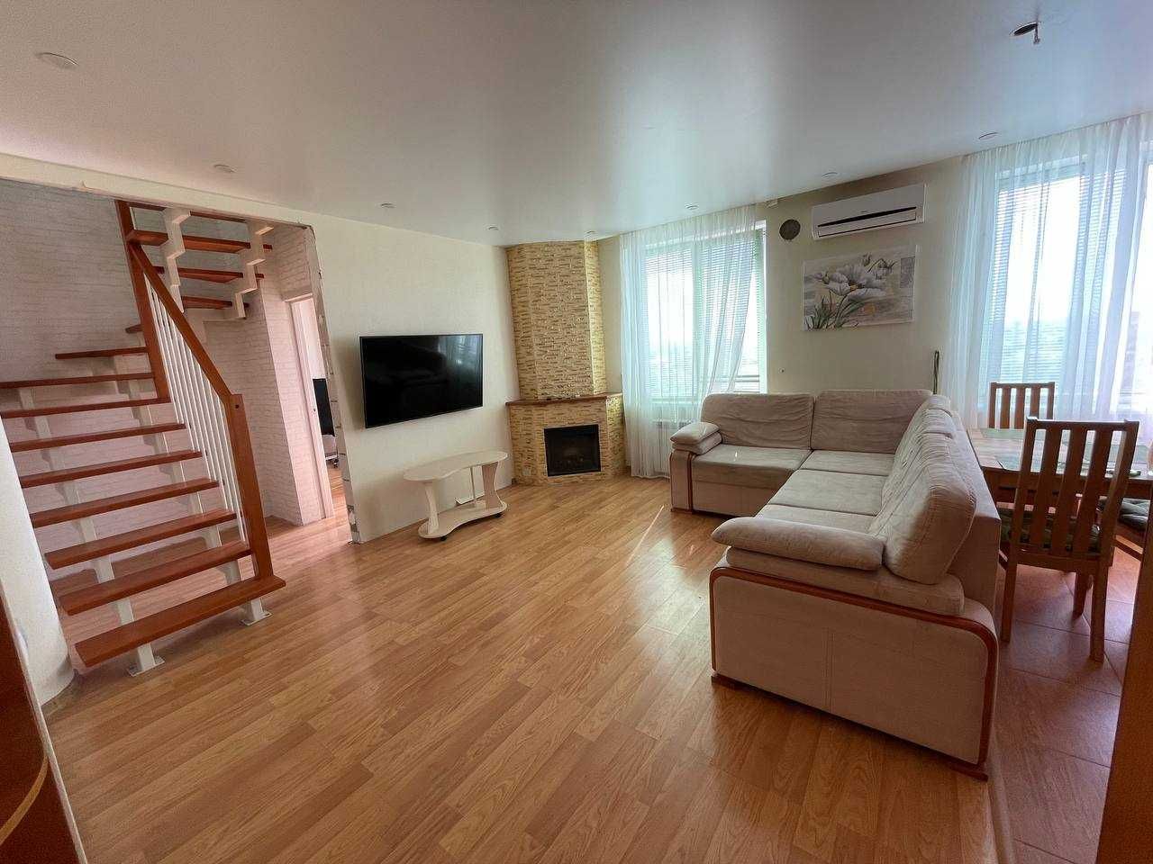 Продам дворівневу квартиру 104.3м.кв (просп.Петра Григоренка, буд.16)