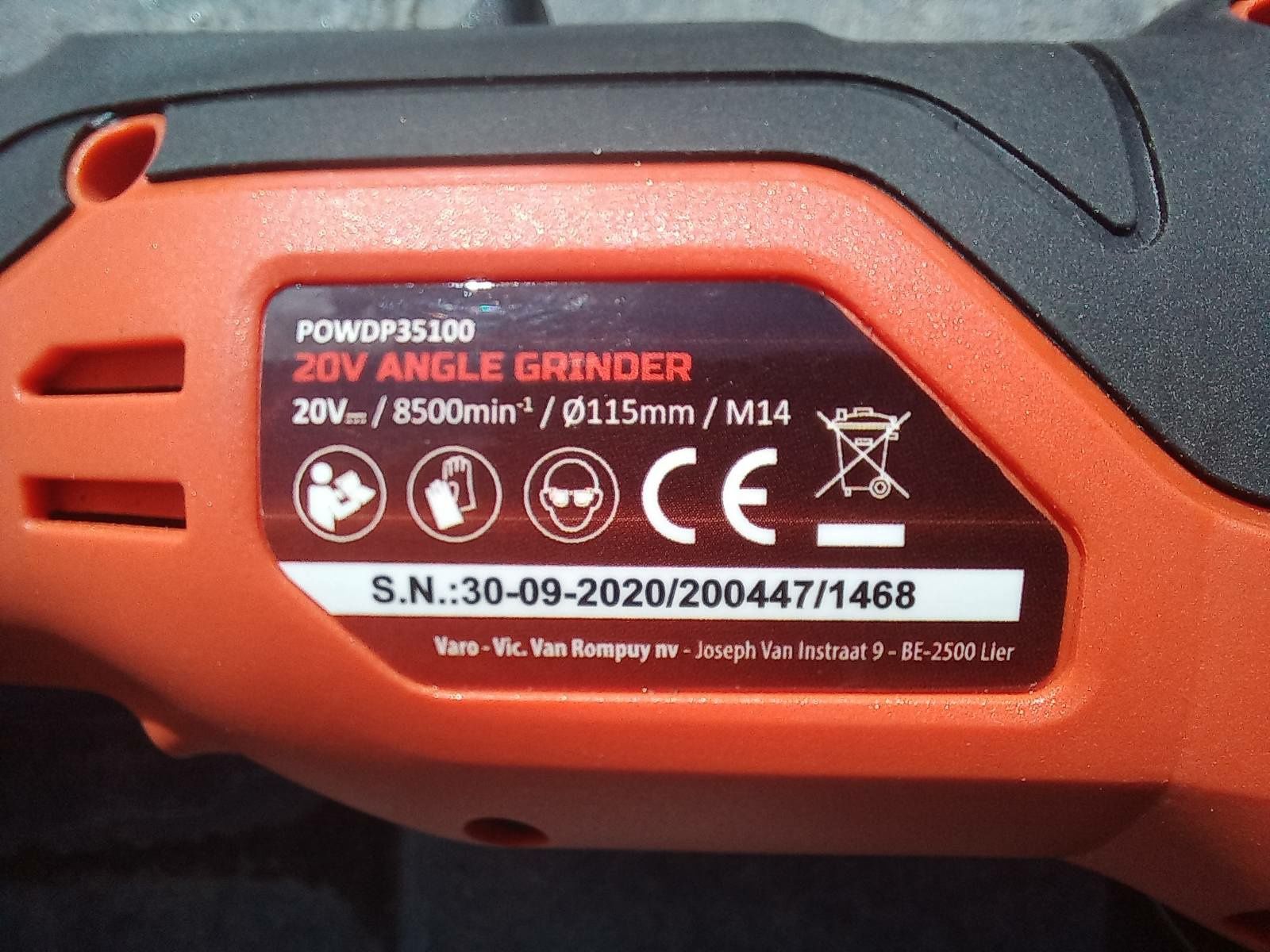 Акумуляторна болгарка powerplus powdp35100