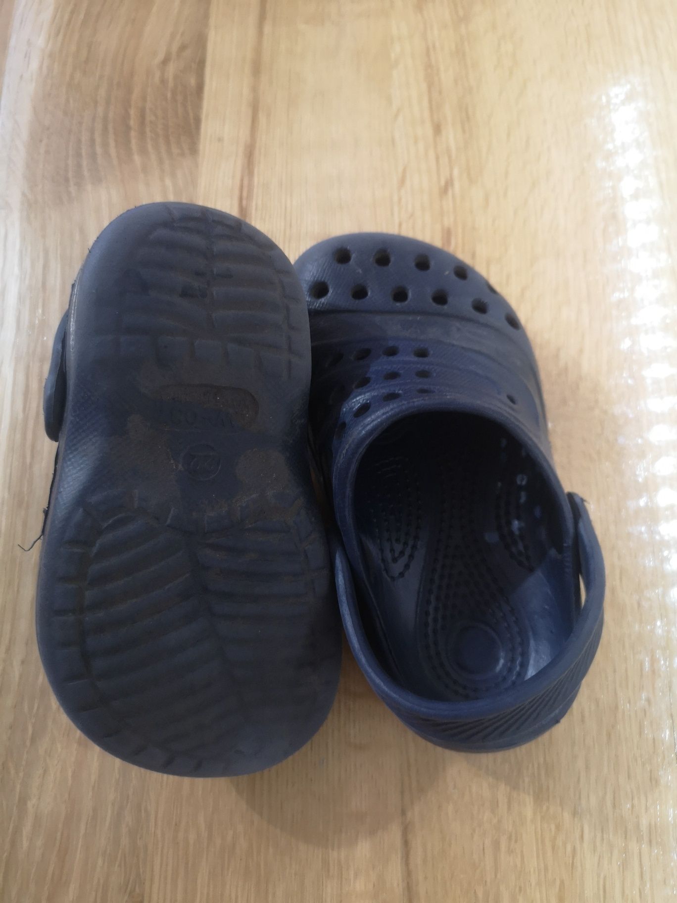 Buty klapki, Crocs rozm 22