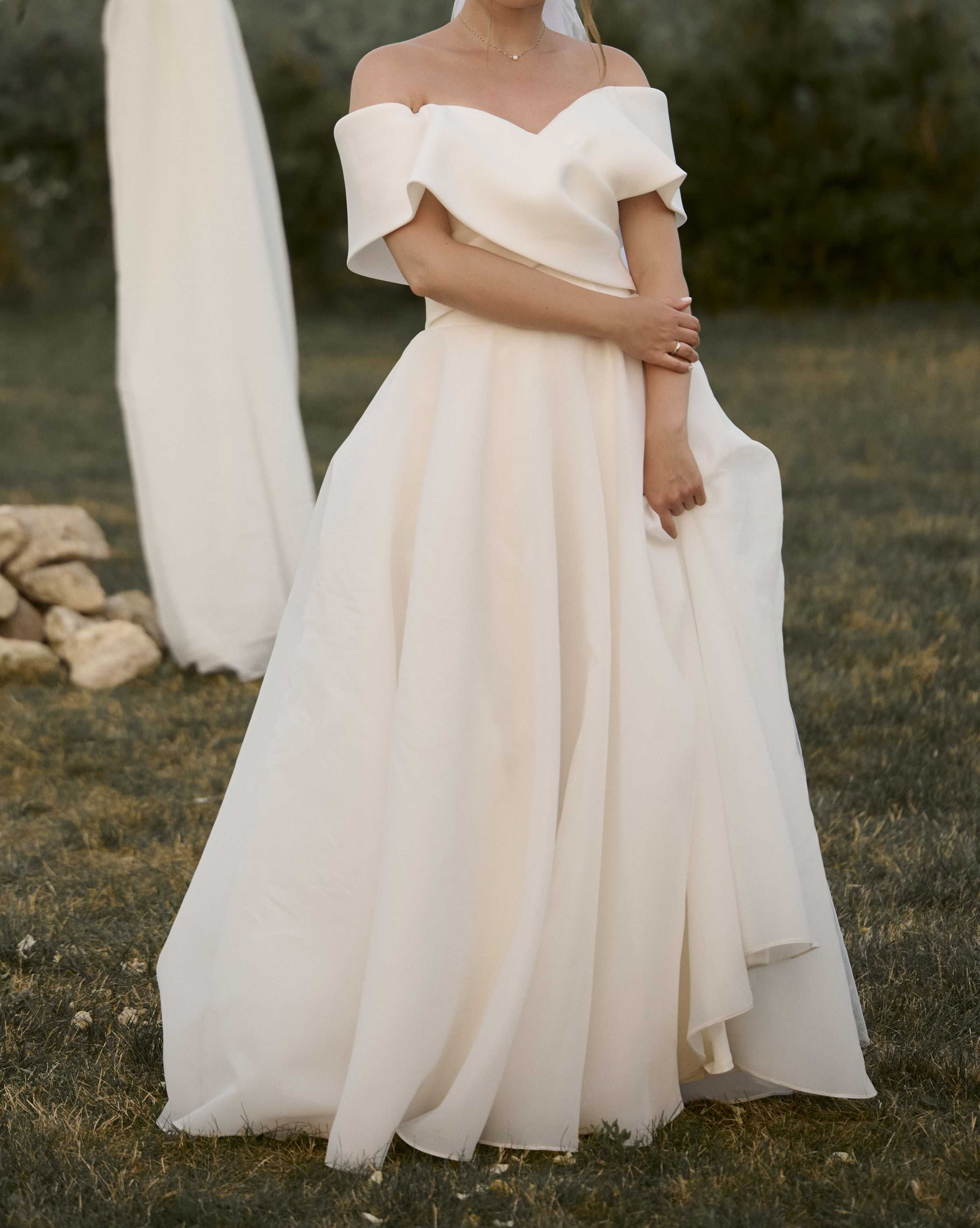 Весільне плаття сукня нареченої