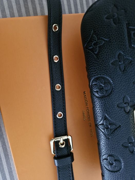 Сумка  женская  Louis Vuitton 25cм