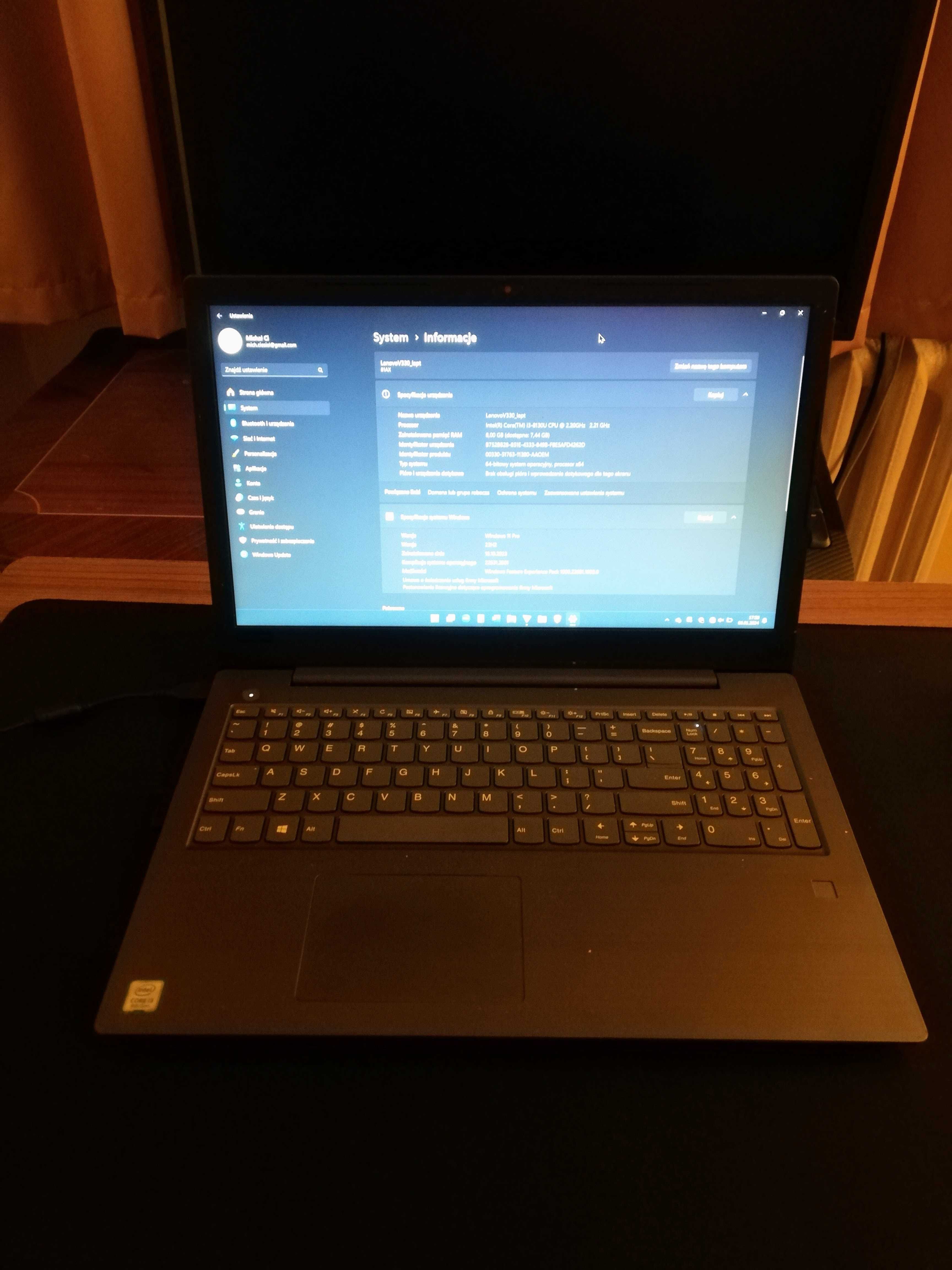 Laptop Lenovo V330 i3 8GB 240HDD HDMI USB-C DVD/RW