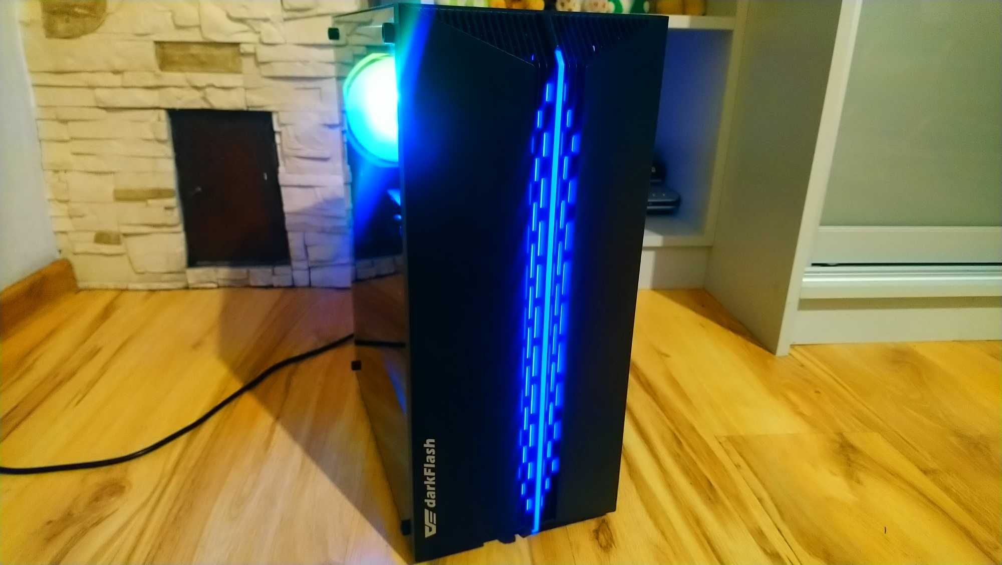 Komputer Stacjonarny Do Gier z RGB i7 7700 | 16GB RAM | RTX 2060