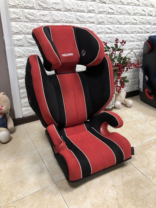 Автокрісло Recaro Monza Nova 2 Seatfix група 2/3 (15-36кг) рекаро