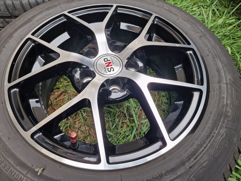 Piękne Koła 5x100 14" felgi SNP z oponami Dębica 185/60/14