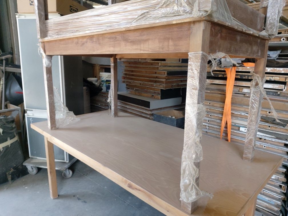 mesas em madeira novas
