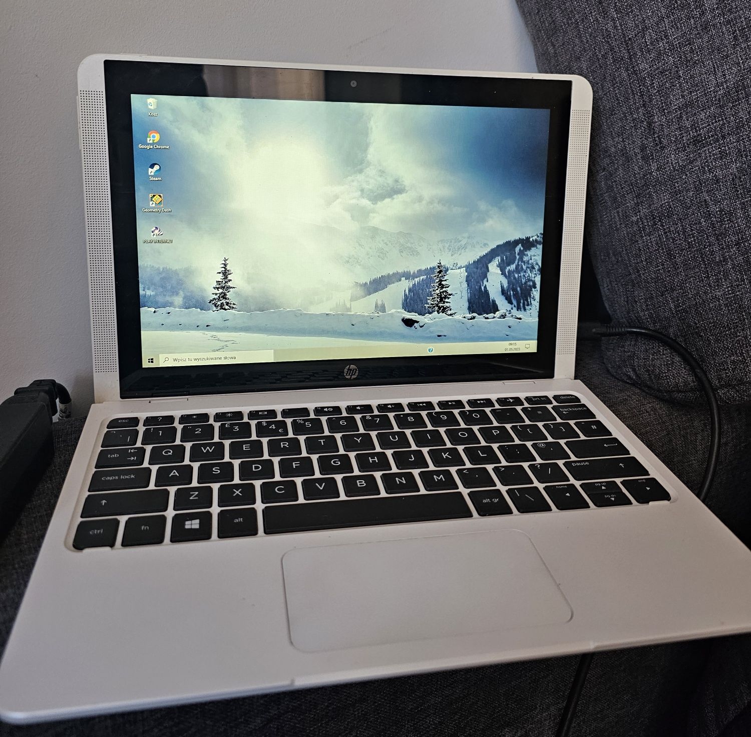 Hp x2 detachable laptop/tablet