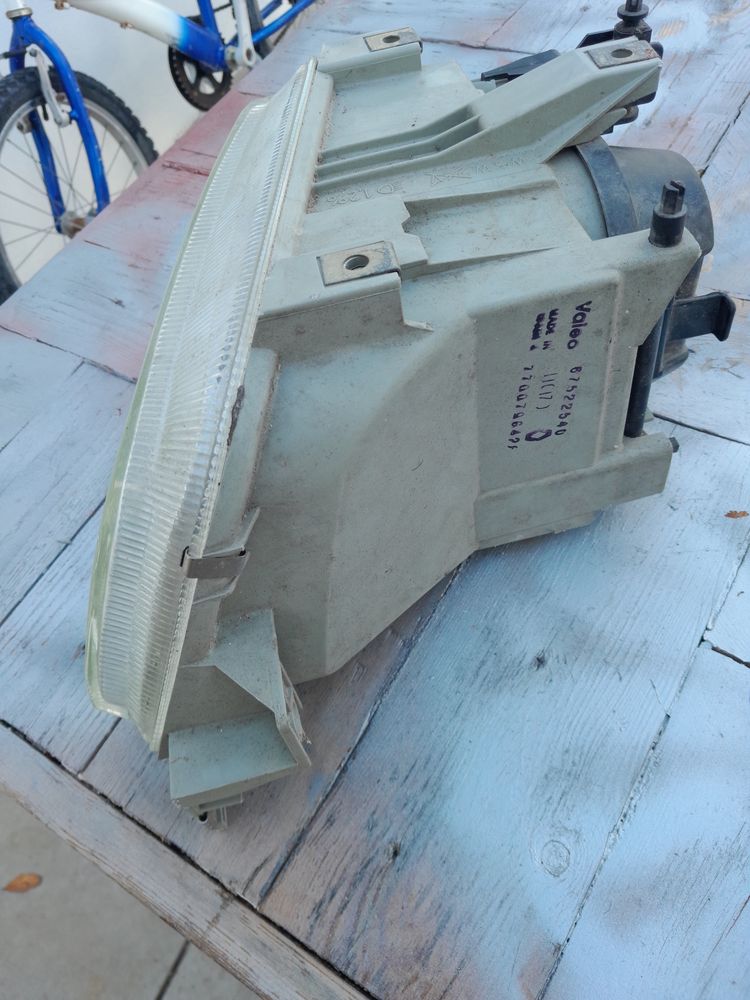 Farol renault clio