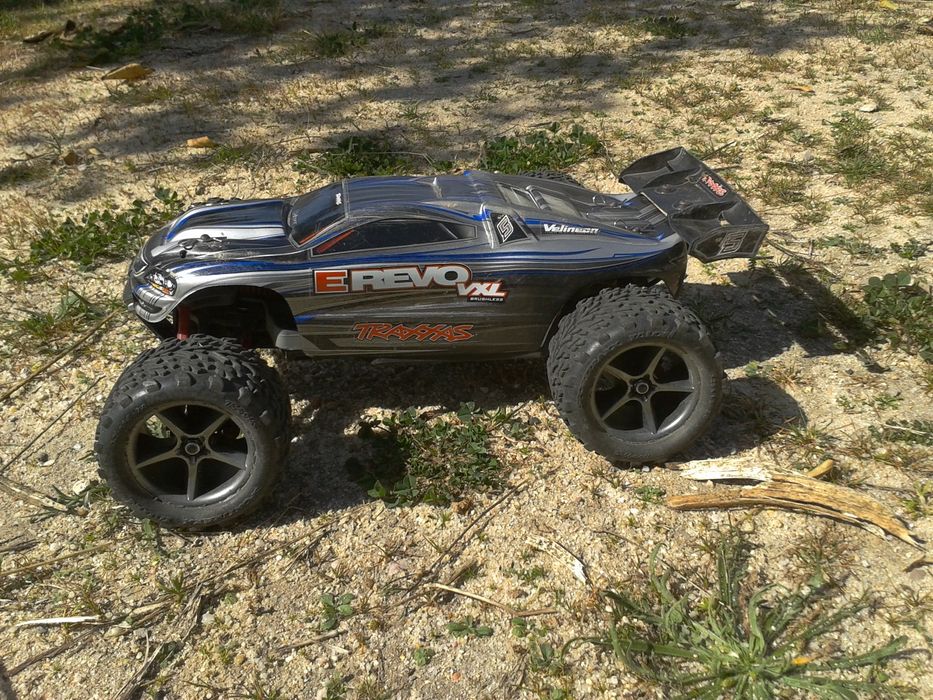 Vendo Traxxas E-Revo 1:16 VXL Brushlesse  ,