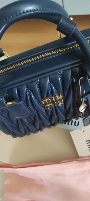 Bolsa Miu Miu nova