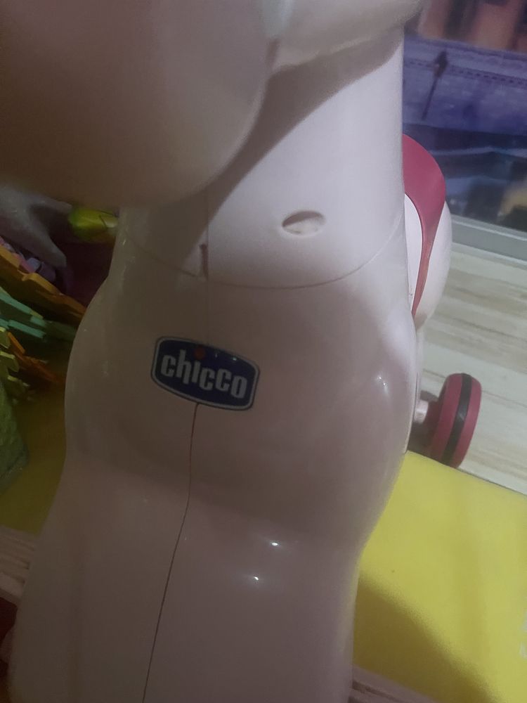 Продам Лошадку chicco