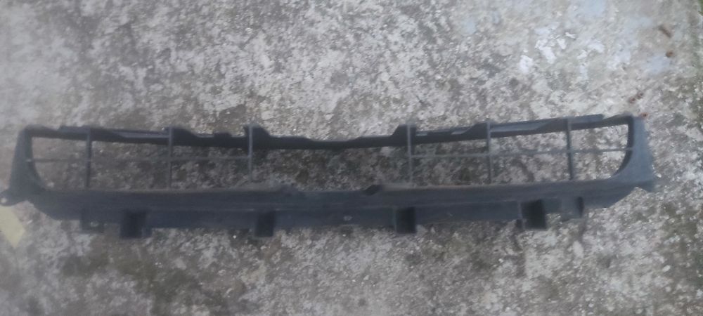 Решетка lancer 9 нижняя рест