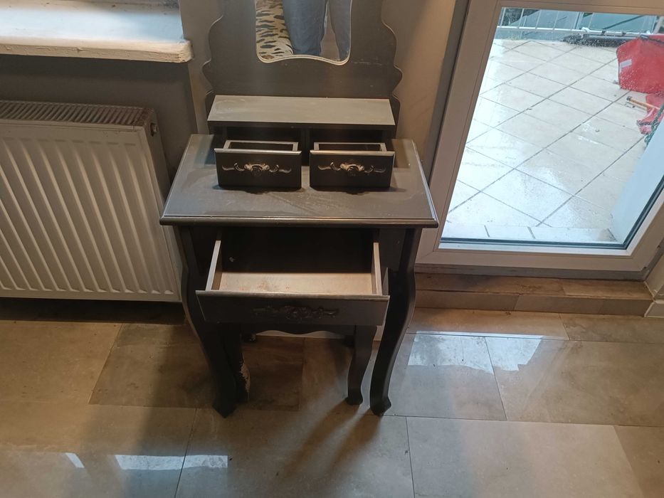 Toaletka z lustrem i taborecikiem w kolorze ciemno szarym / antracyt