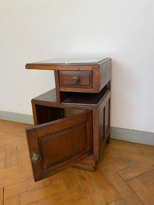 Mesinha de Cabeceira em madeira rústica