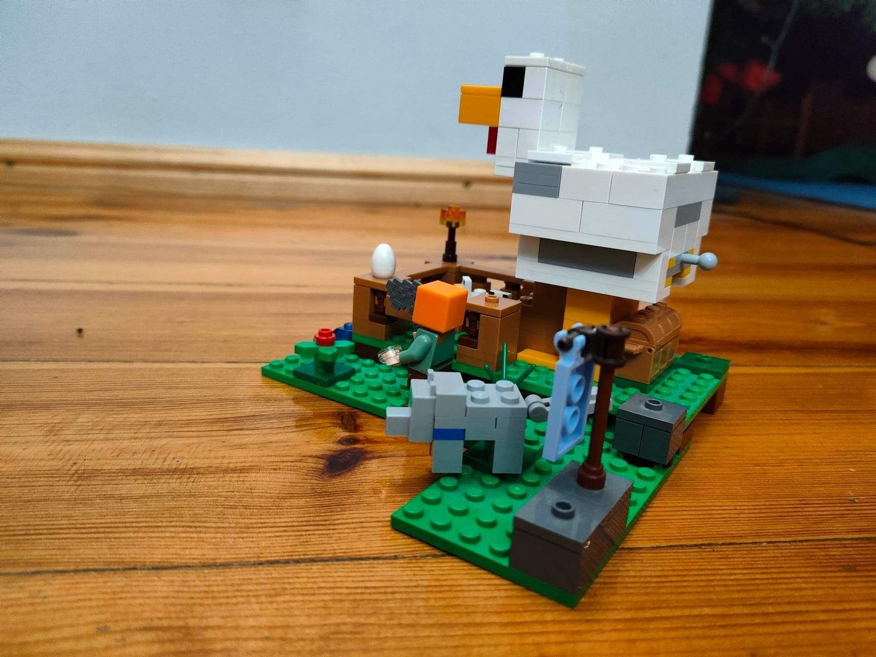 LEGO Minecraft Kurnik 21140