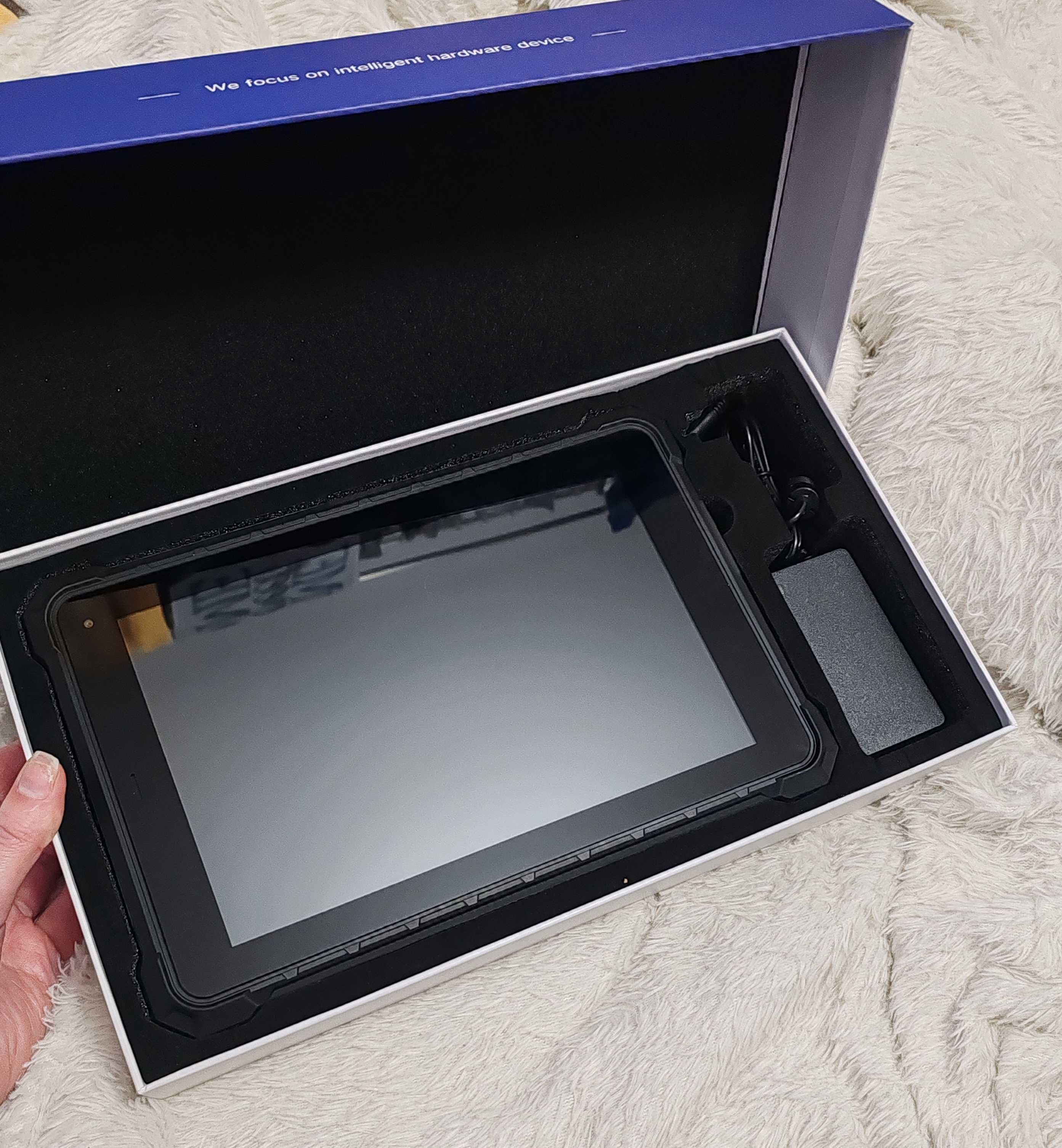 Tablet przemysłowy CENAVA Nowy