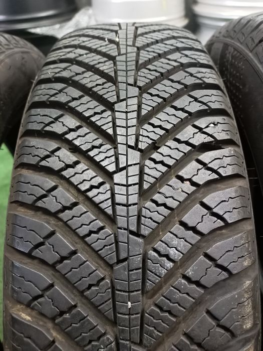 8mm 2 x 185/60/15 i 2 x 165/65/15 KUMHO Całoroczne Wysyłka Twingo III