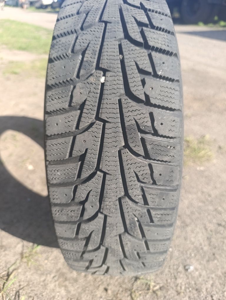 Б/у HaHankook Winter I * Pike 409 . 175/70 R 13 82 T