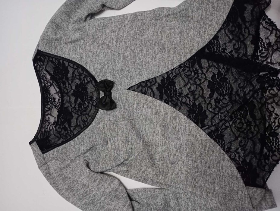 Блузка з відкритою спиною