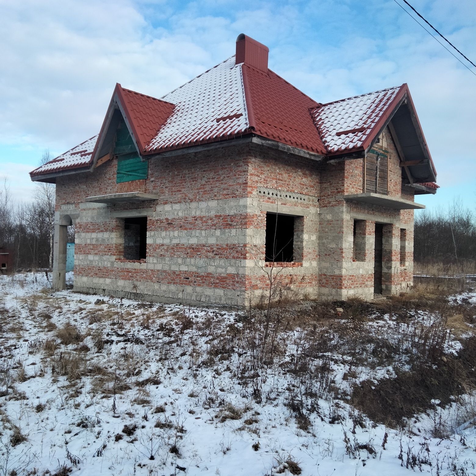 Дешево збудований особняк в місті
