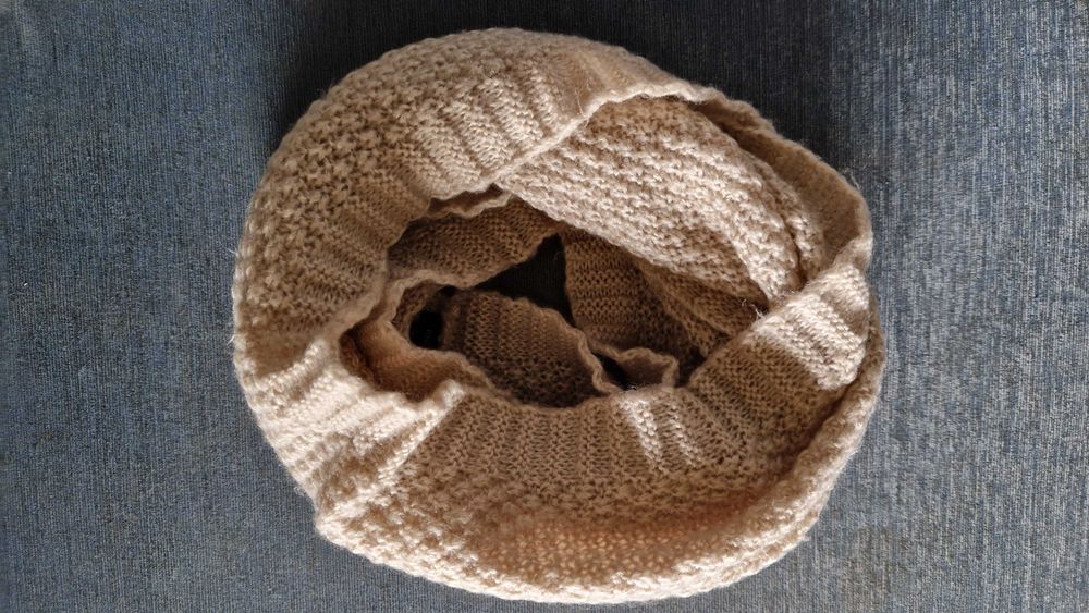 Gola para pescoço senhora, marca Parfois, cor beje