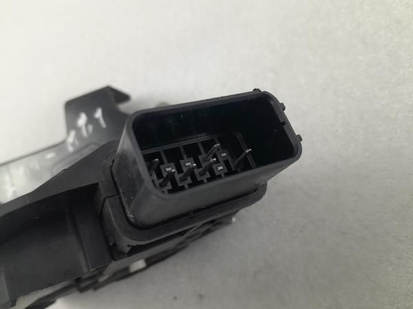 Fechadura / fecho porta frente esquerdo FORD Focus II (DA_)