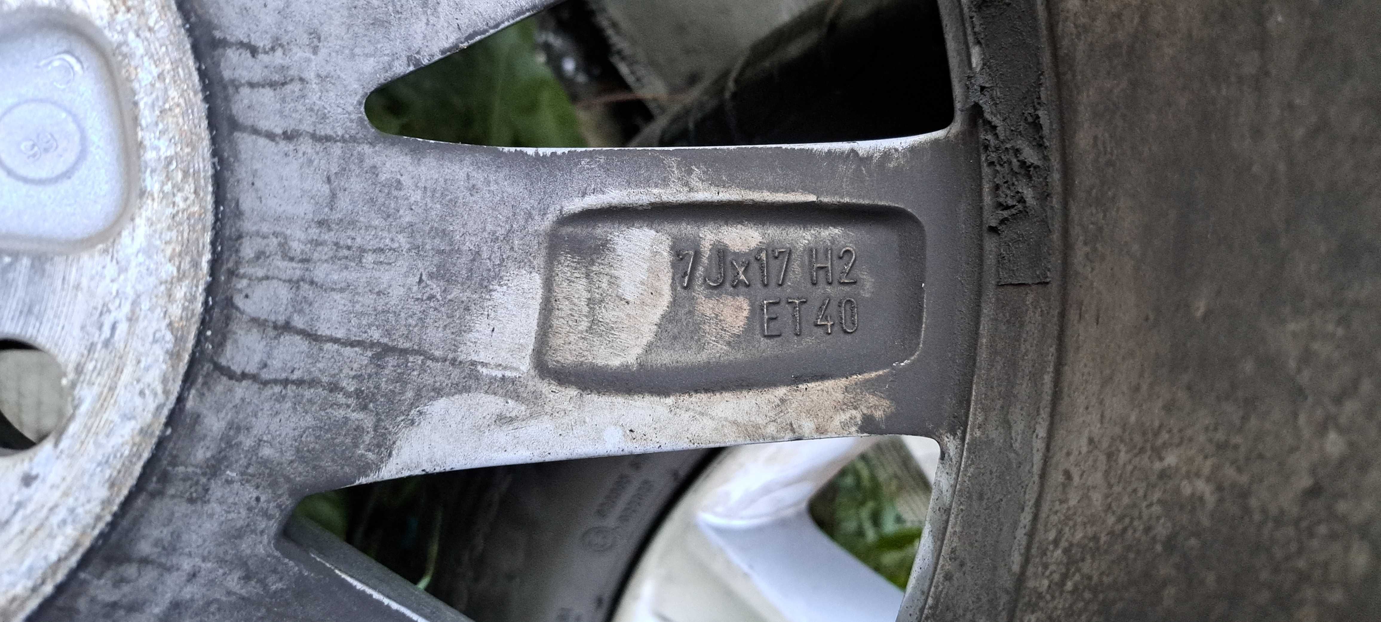 4x koła ALUMINIOWE 17 CALI z oponami zimowymi 215/55R17 SKODA ET40