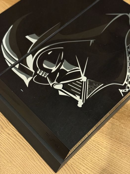 Продам PlayStation 4 FAT 1TB Limited Edition