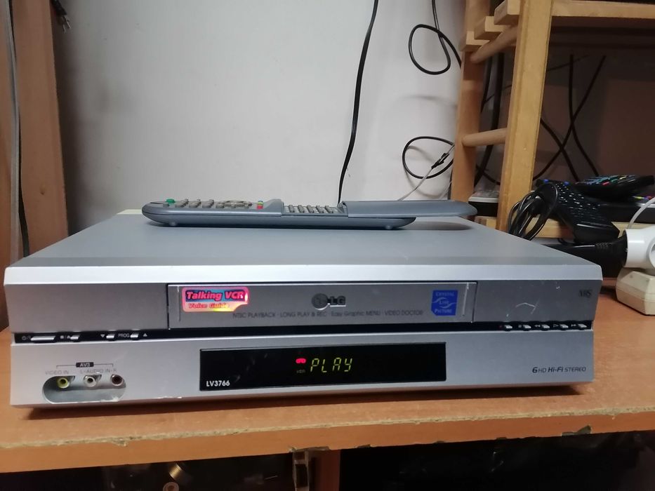 Magnetowid VHS LG LV3766 HI-FI STEREO pilot
