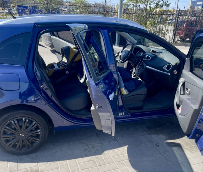 Продам власне авто Renault Clio III 2009
