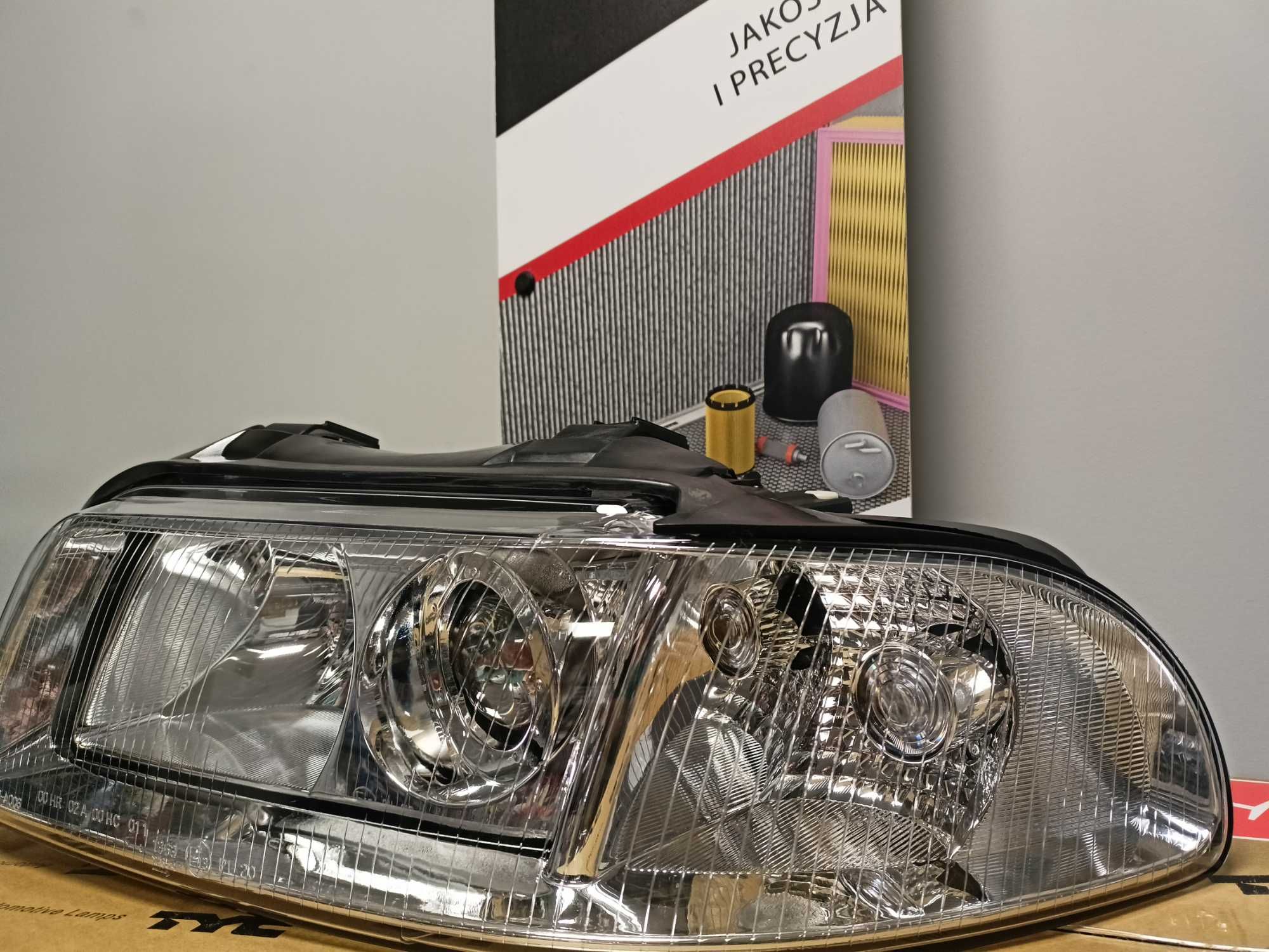 AUDI A4 99-04 Lampa/Reflektor Przód Lewy/H7/H7