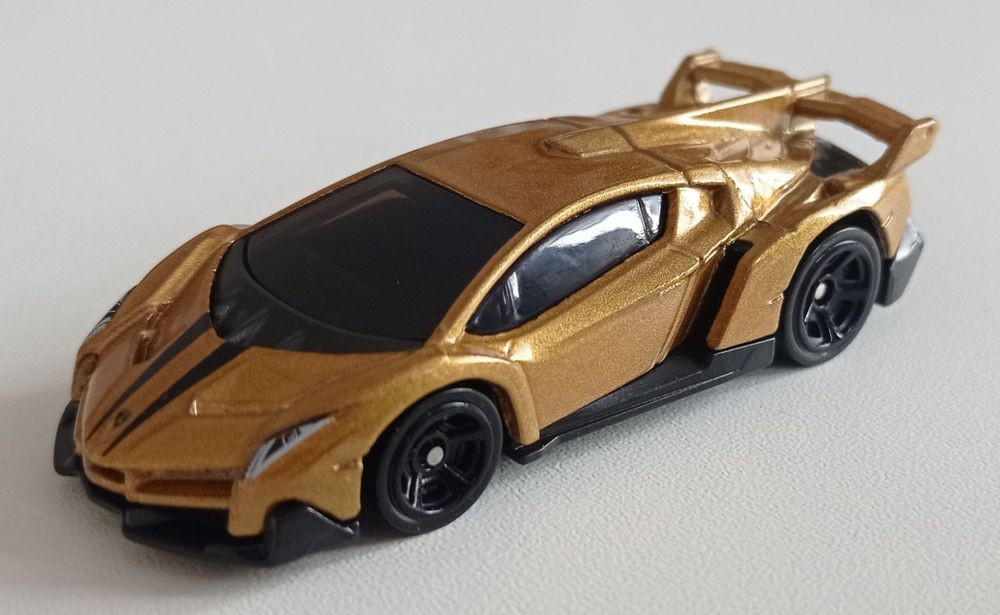 Hot Wheels Lamborghini Veneno