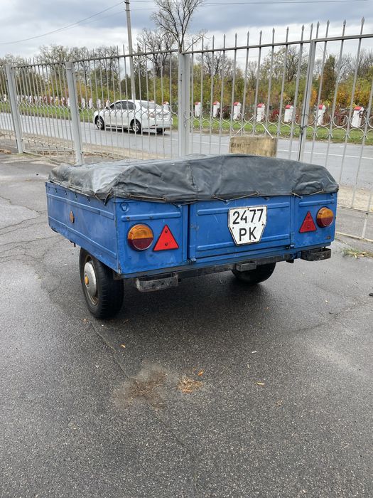 Легковий причіп в хорошому стані