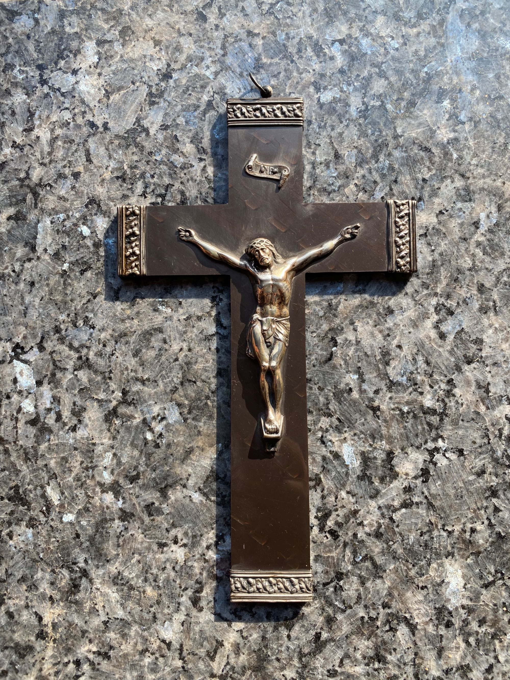 Crucifixo com Cristo em prata Portuguesa contrastada 24 cm Arte Sacra