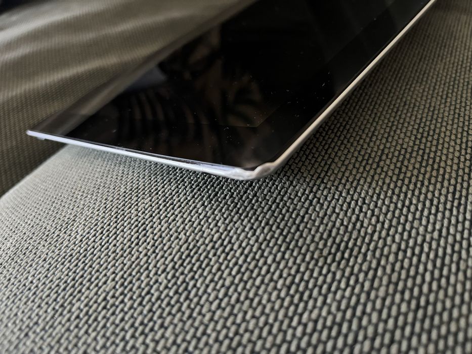 iPad 4th generation..64551658113793122