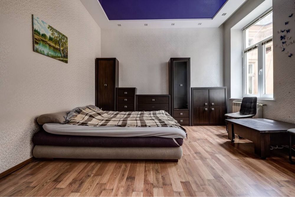 Продаж 1 к квартири в центрі міста. Вул. Дорошенка.